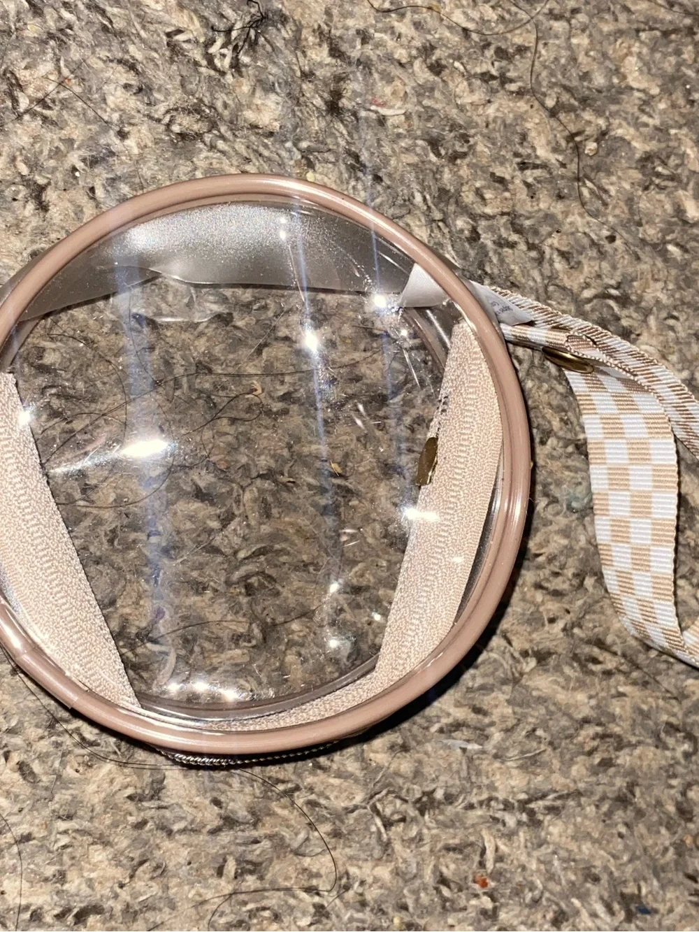 Clear round pouch